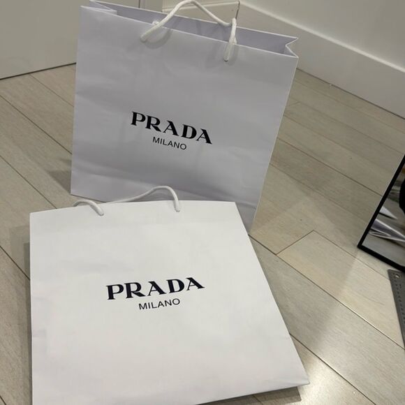 NEW Prada shopping bag - Picture 1 of 5